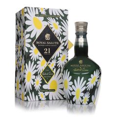 Royal Salute 21 Year Old Fashion Collection - Richard Quinn Daisy Edit